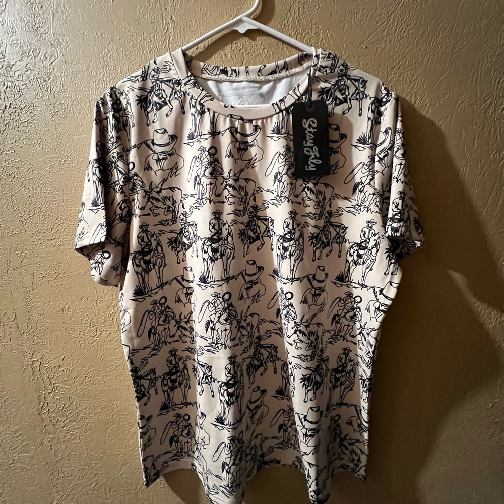 Stylish Women's Graphic Top - Black and Cream
